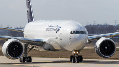 D-ALFF - Lufthansa Cargo Boeing 777F