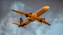 D-AISG - Lufthansa Airbus A321 aircraft