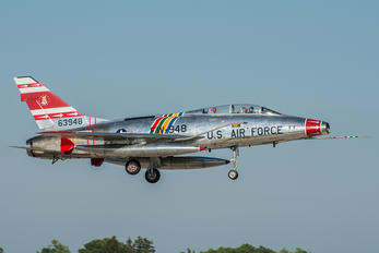 N2011V - Private North American F-100F Super Sabre