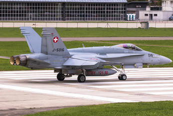 J-5016 - Switzerland - Air Force McDonnell Douglas F/A-18C Hornet