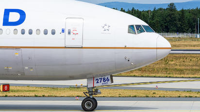 N786UA - United Airlines Boeing 777-200ER