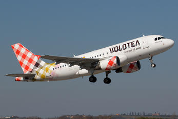 EC-MUY - Volotea Airlines Airbus A319