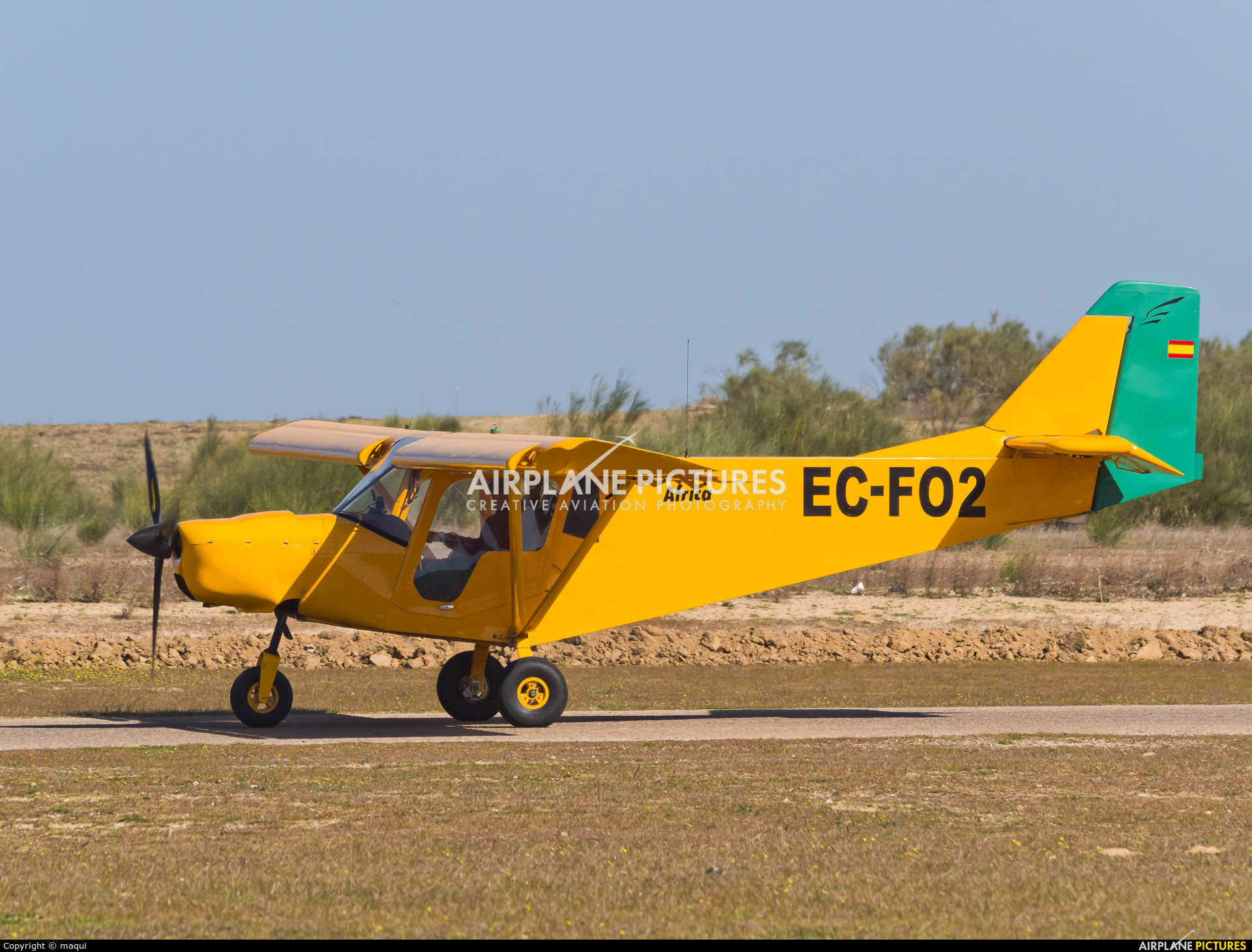 Private EC-FO2 aircraft at Casarrubios del Monte