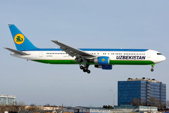 UK67008 - Uzbekistan Airways Boeing 767-300ER