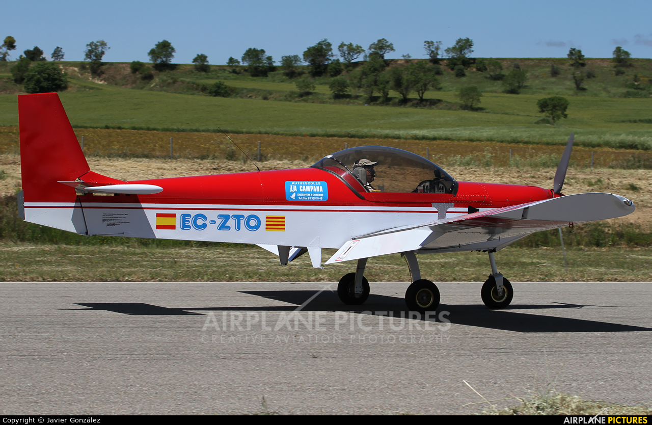 Private EC-ZTO aircraft at Igualada - Odena