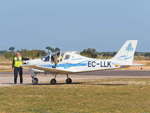 EC-LLK - Escuela de Pilotos Casarrubios Tecnam P2002 Sierra RG