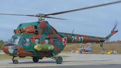 2647 - Poland - Air Force Mil Mi-2