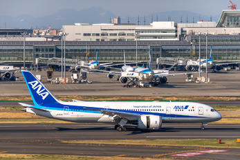 JA821A - ANA - All Nippon Airways Boeing 787-8 Dreamliner