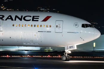 F-GSQT - Air France Boeing 777-300ER