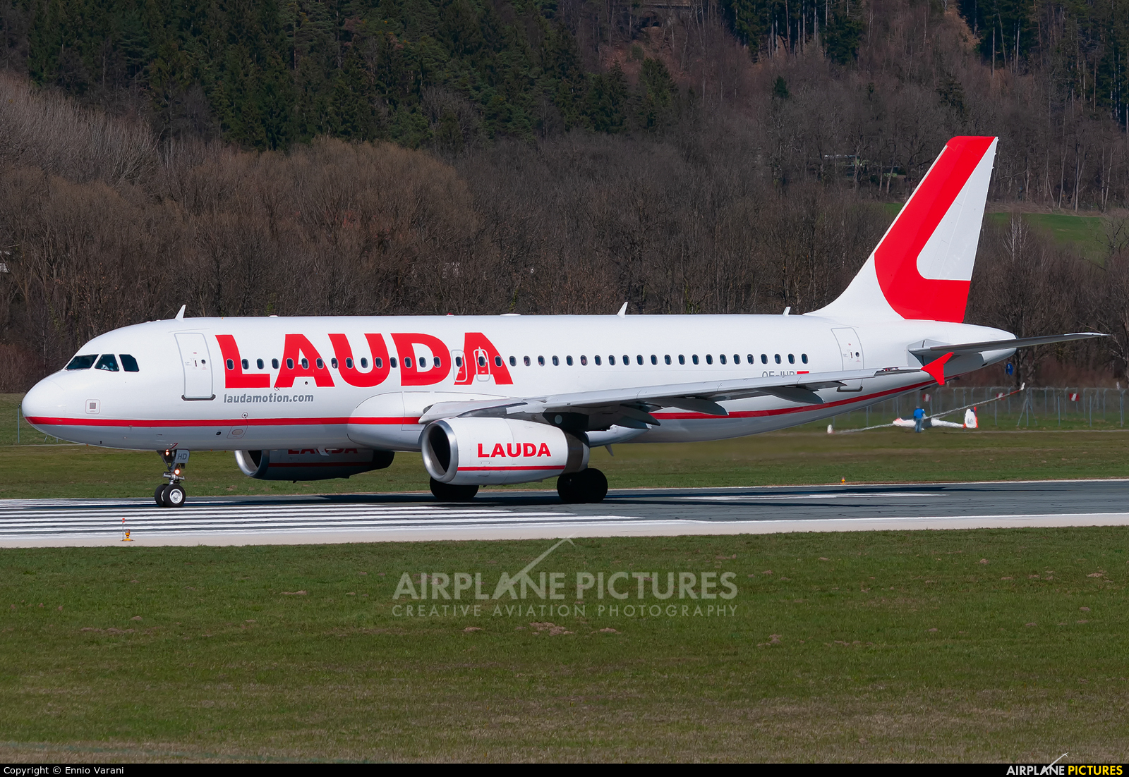 LaudaMotion OE-IHD aircraft at Innsbruck