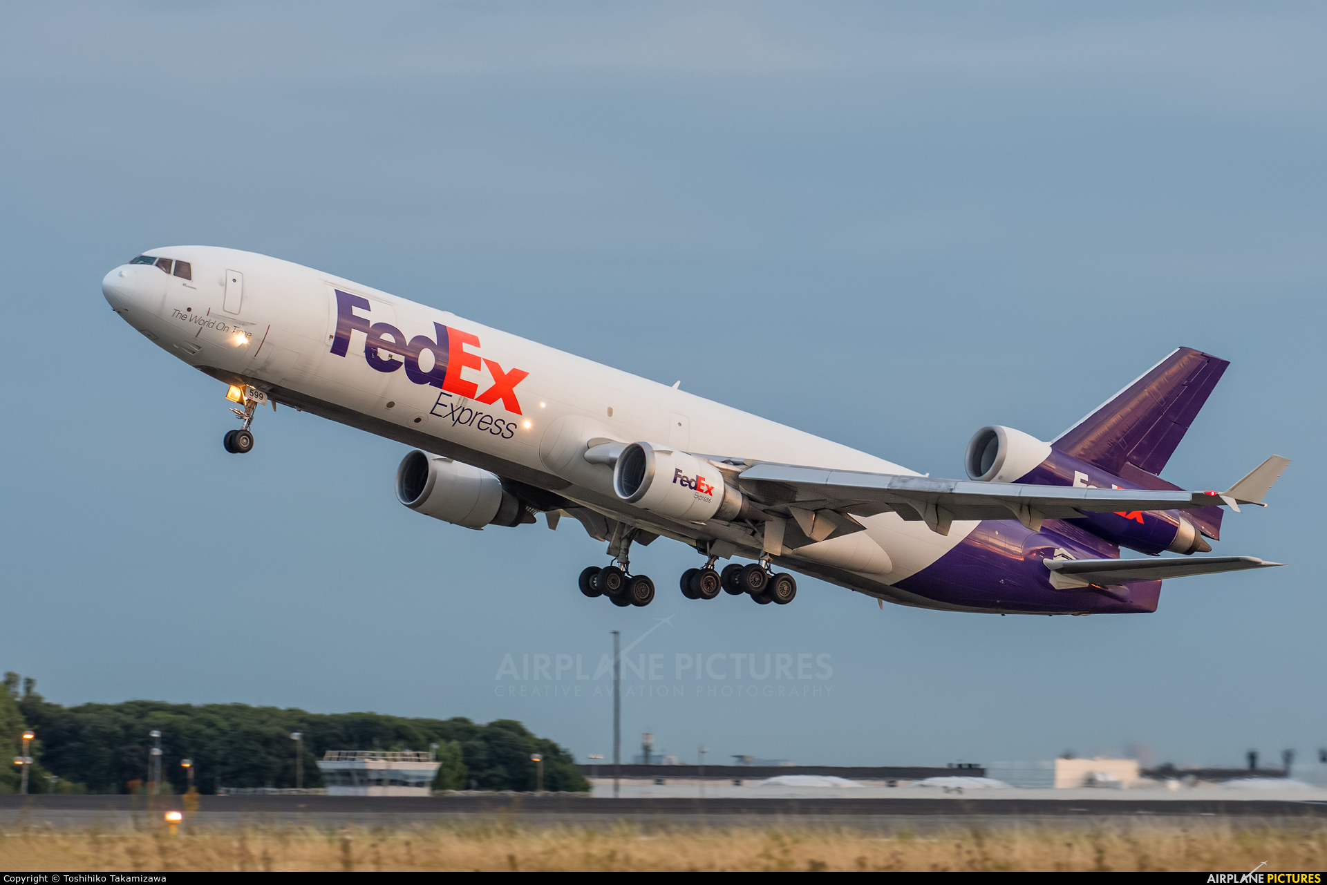 FedEx Federal Express N599FE aircraft at Paris - Charles de Gaulle