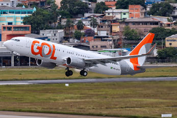 PR-GYA - GOL Transportes Aéreos  Boeing 737-800