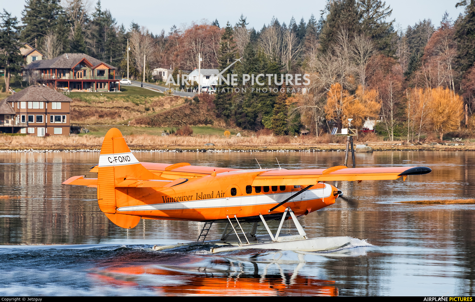 Vancouver Island Air C-FQND aircraft at Campbell River Seaplane Base