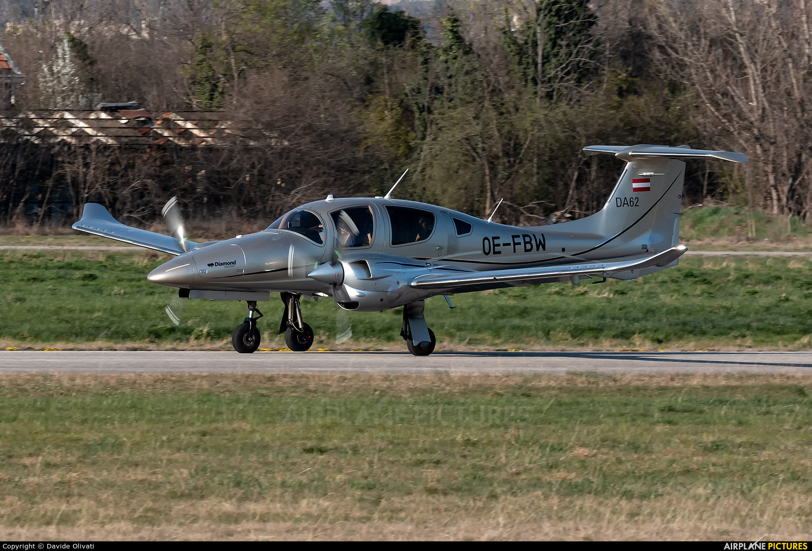 Private OE-FBW aircraft at Verona - Boscomantico