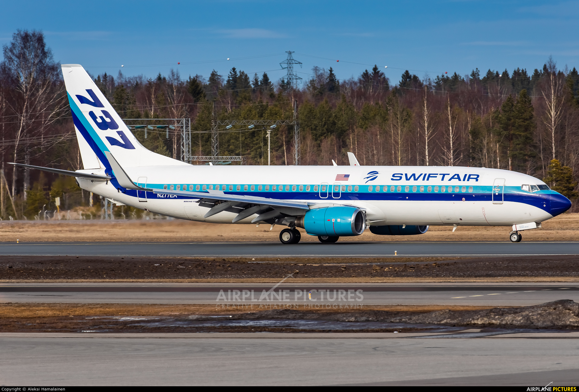 Swift Air N277EA aircraft at Helsinki - Vantaa