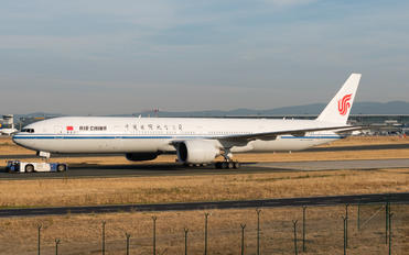 B-2087 - Air China Boeing 777-300ER