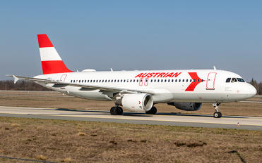 OE-LBO - Austrian Airlines/Arrows/Tyrolean Airbus A320