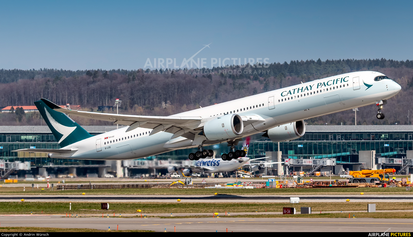 Cathay Pacific B-LXD aircraft at Zurich