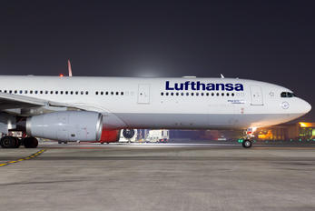D-AIKG - Lufthansa Airbus A330-300
