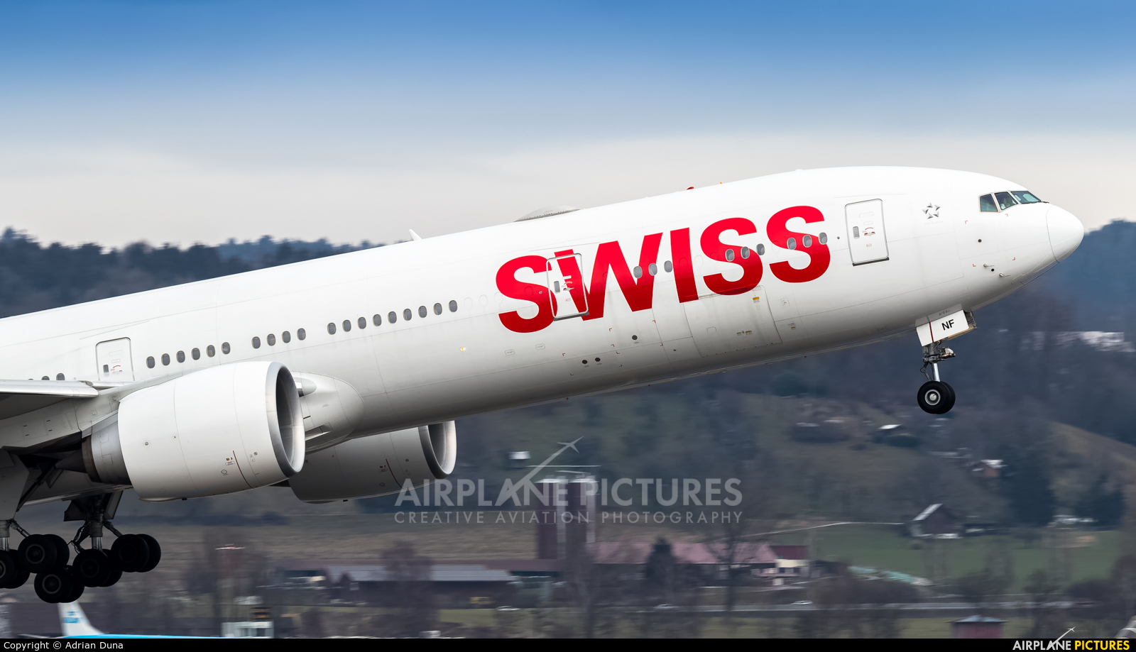 Swiss HB-JNF aircraft at Zurich