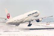 JA772J - JAL - Japan Airlines Boeing 777-200 aircraft