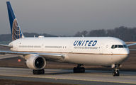 N66051 - United Airlines Boeing 767-400ER aircraft