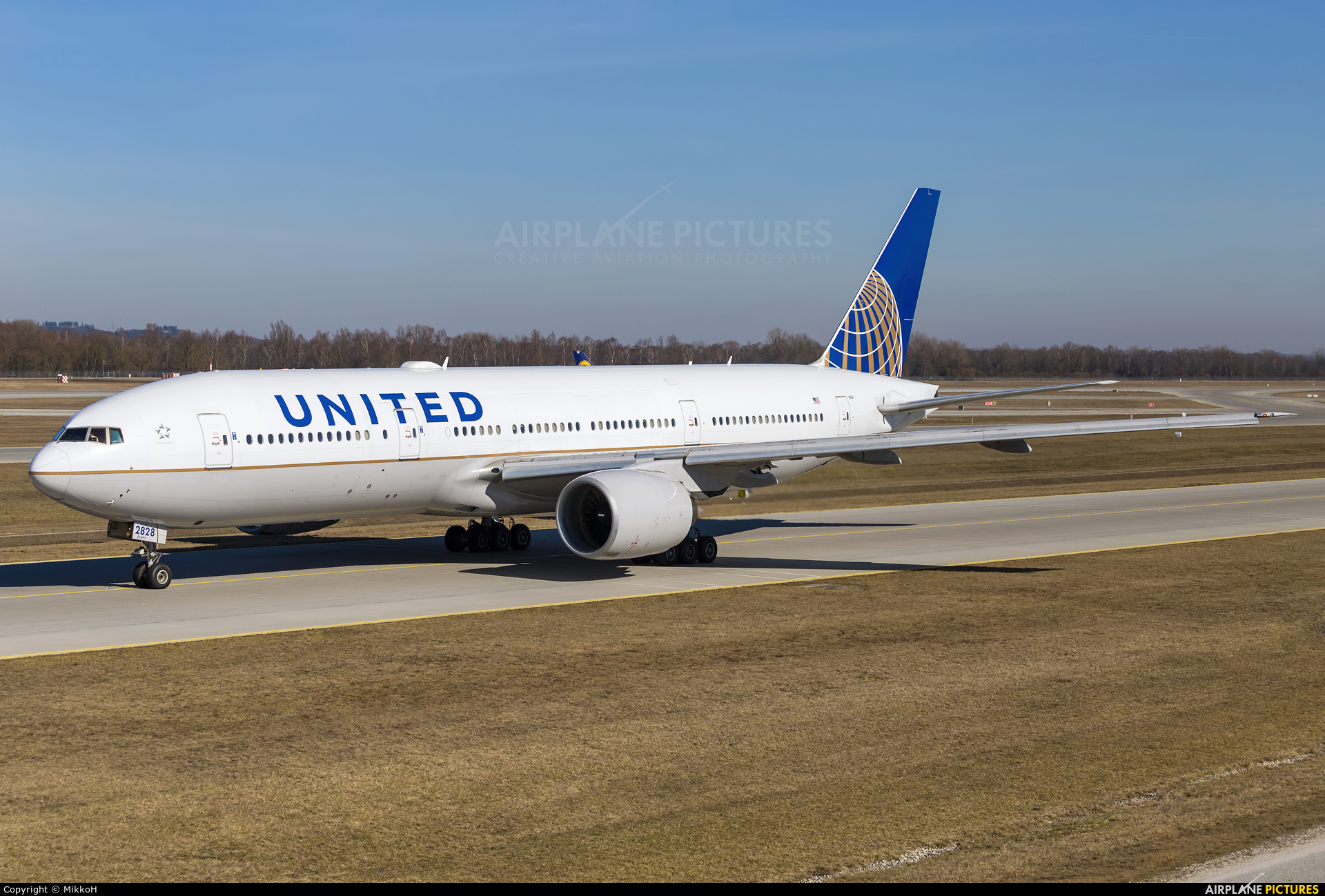 United Airlines N228UA aircraft at Munich