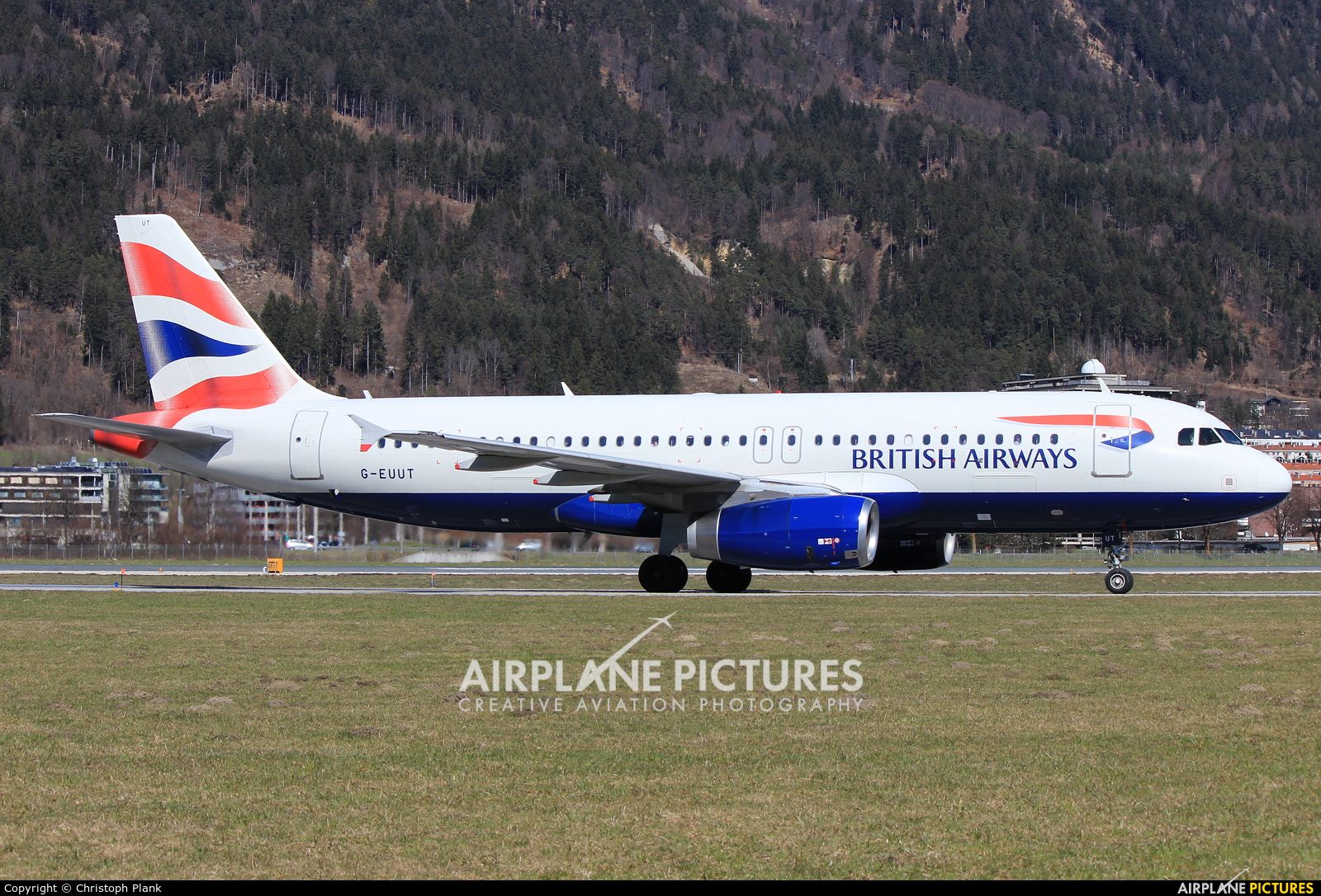British Airways G-EUUT aircraft at Innsbruck