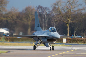 J-136 - Netherlands - Air Force General Dynamics F-16AM Fighting Falcon