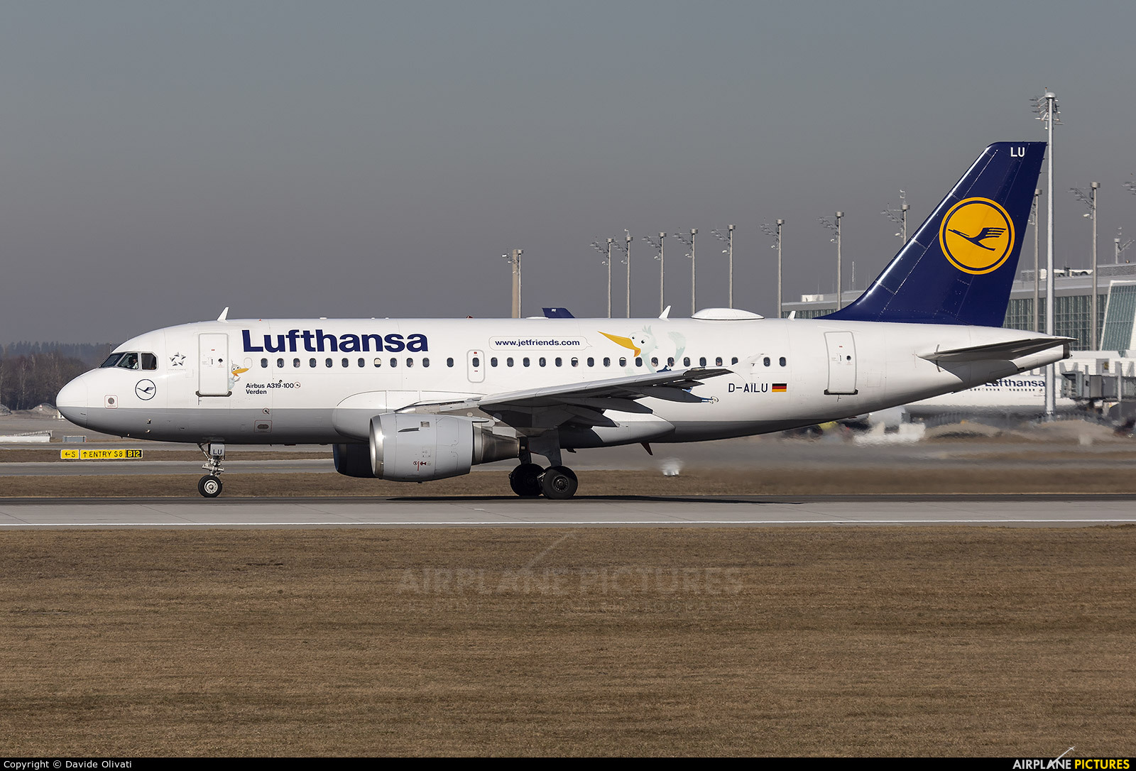 Lufthansa D-AILU aircraft at Munich