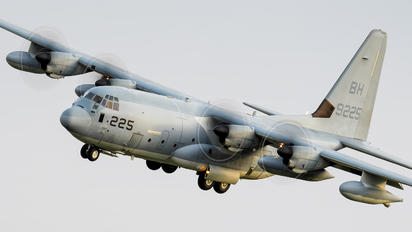 169225 - USA - Marine Corps Lockheed C-130J Hercules
