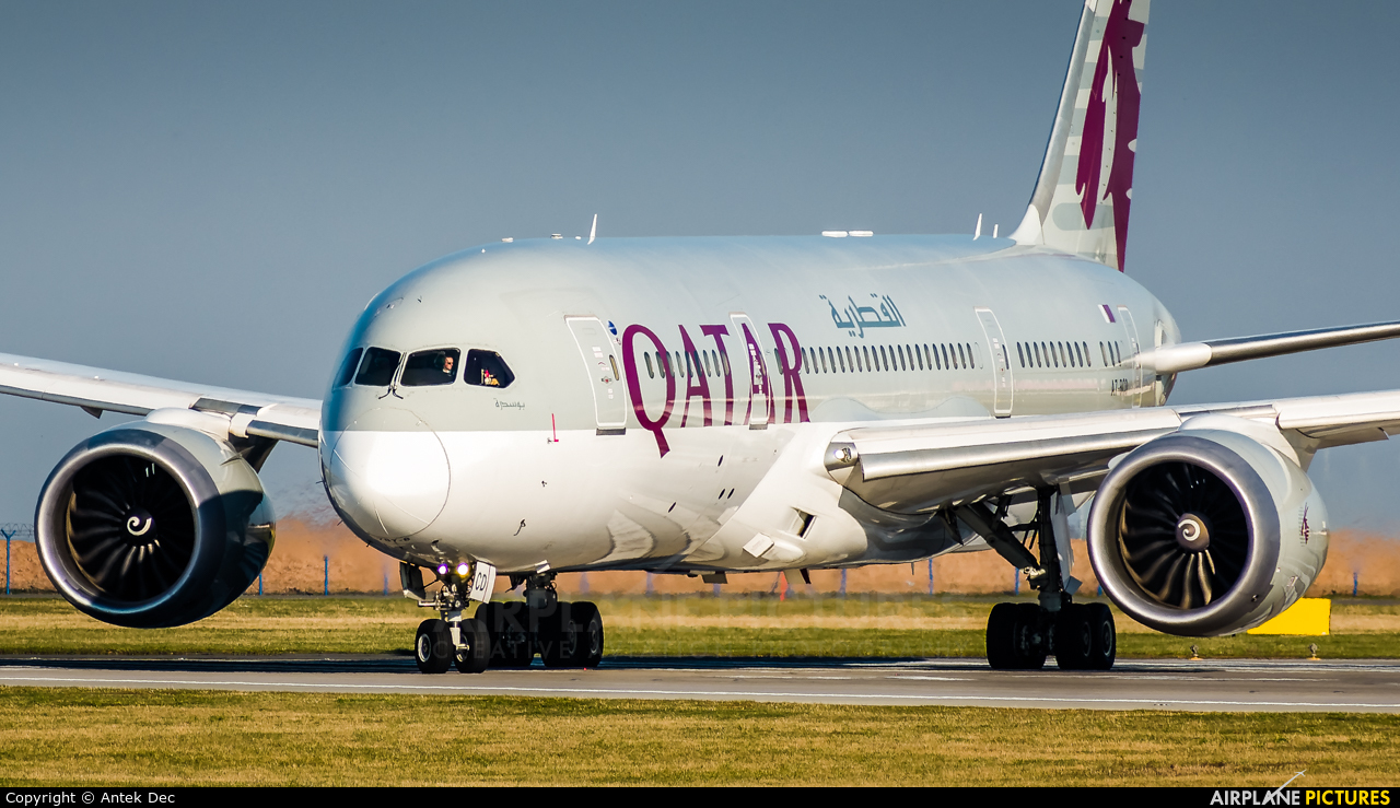 Qatar Airways A7-BCD aircraft at Prague - Václav Havel