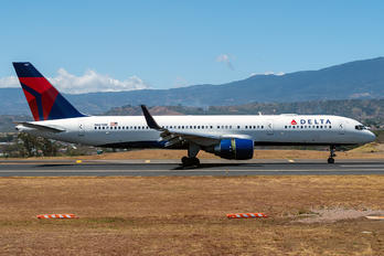 N667DN - Delta Air Lines Boeing 757-200