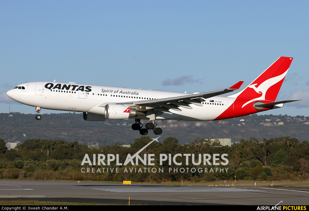 QANTAS VH-EBC aircraft at Perth, WA