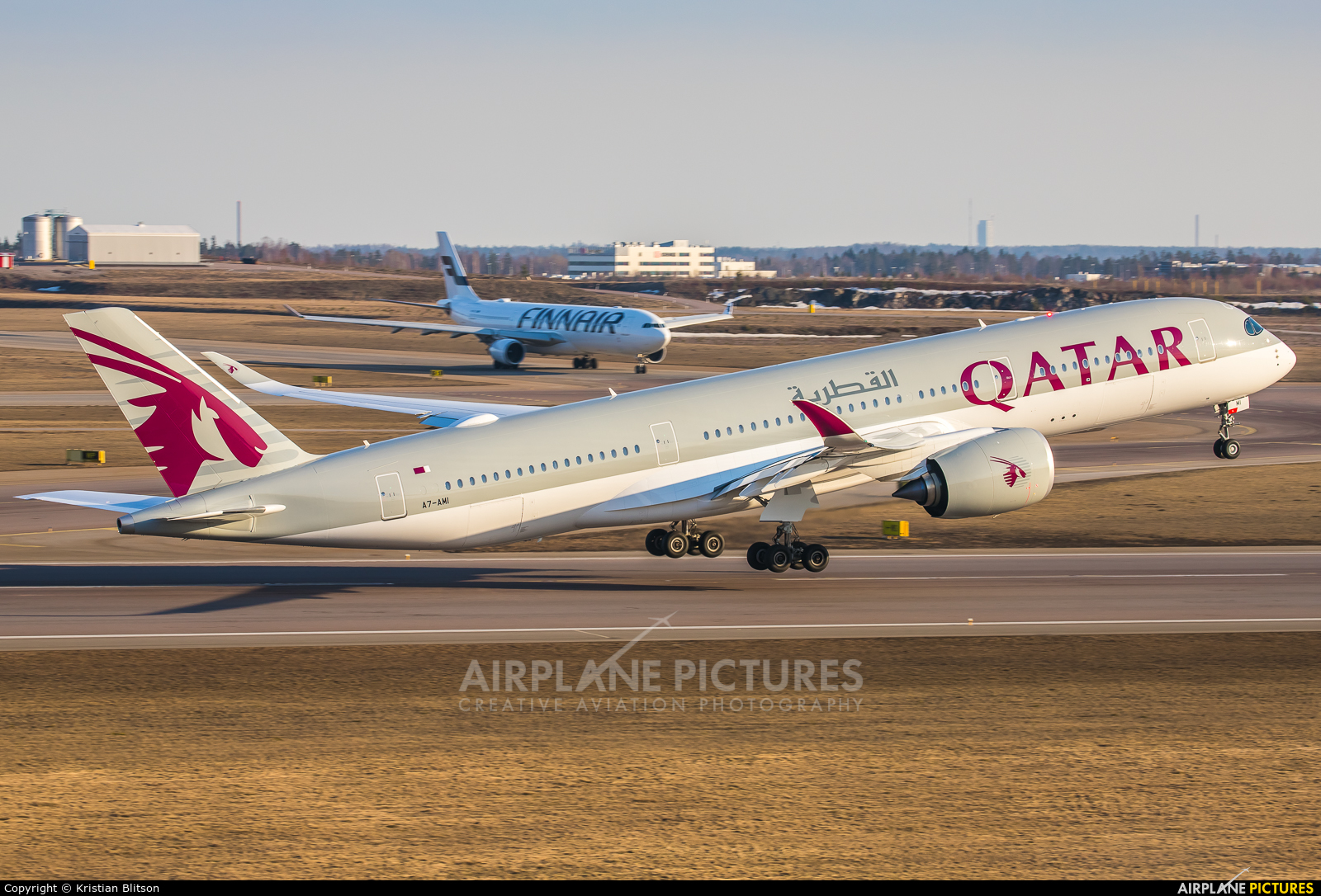 Qatar Airways A7-AMI aircraft at Helsinki - Vantaa