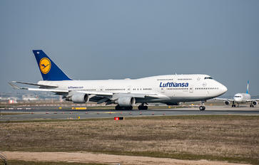 D-ABVU - Lufthansa Boeing 747-400