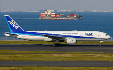 JA716A - ANA - All Nippon Airways Boeing 777-200ER
