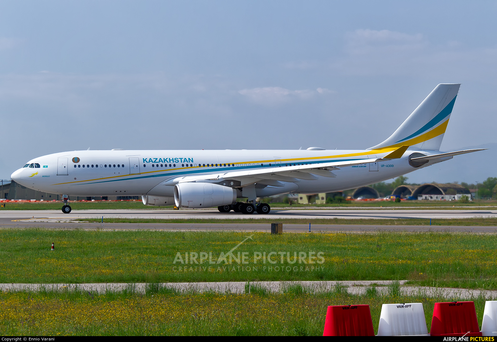 Kazakhstan - Government UP-A3001 aircraft at Verona - Villafranca