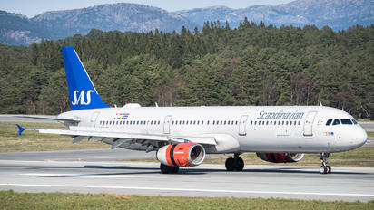 OY-KBF - SAS - Scandinavian Airlines Airbus A321