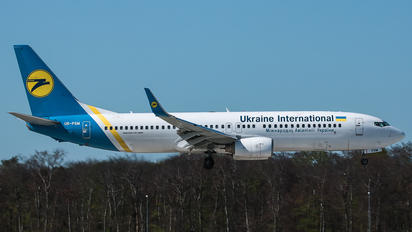 UR-PSM - Ukraine International Airlines Boeing 737-800