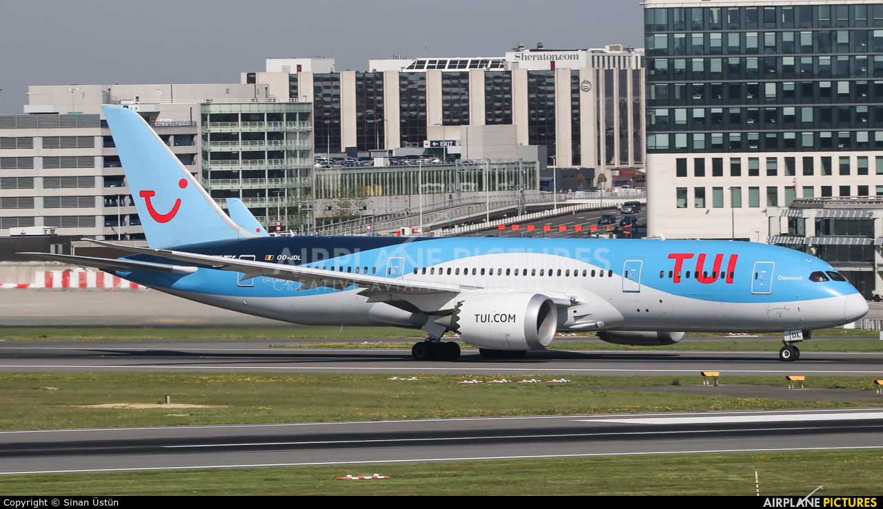 TUI Airlines Belgium OO-JDL aircraft at Brussels - Zaventem