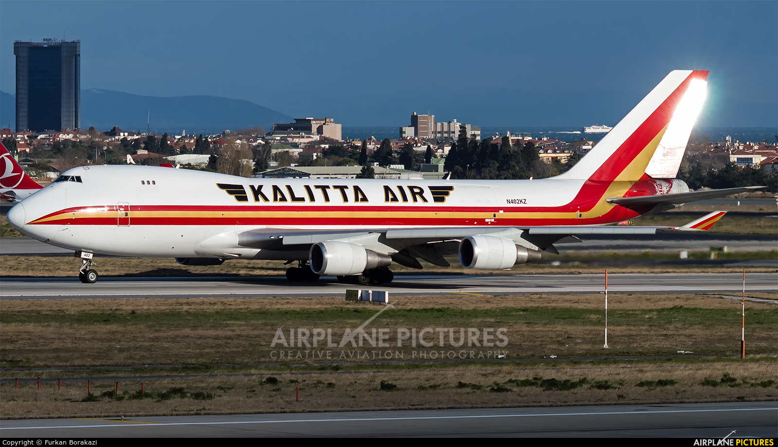 Kalitta Air N402KZ aircraft at Istanbul - Ataturk