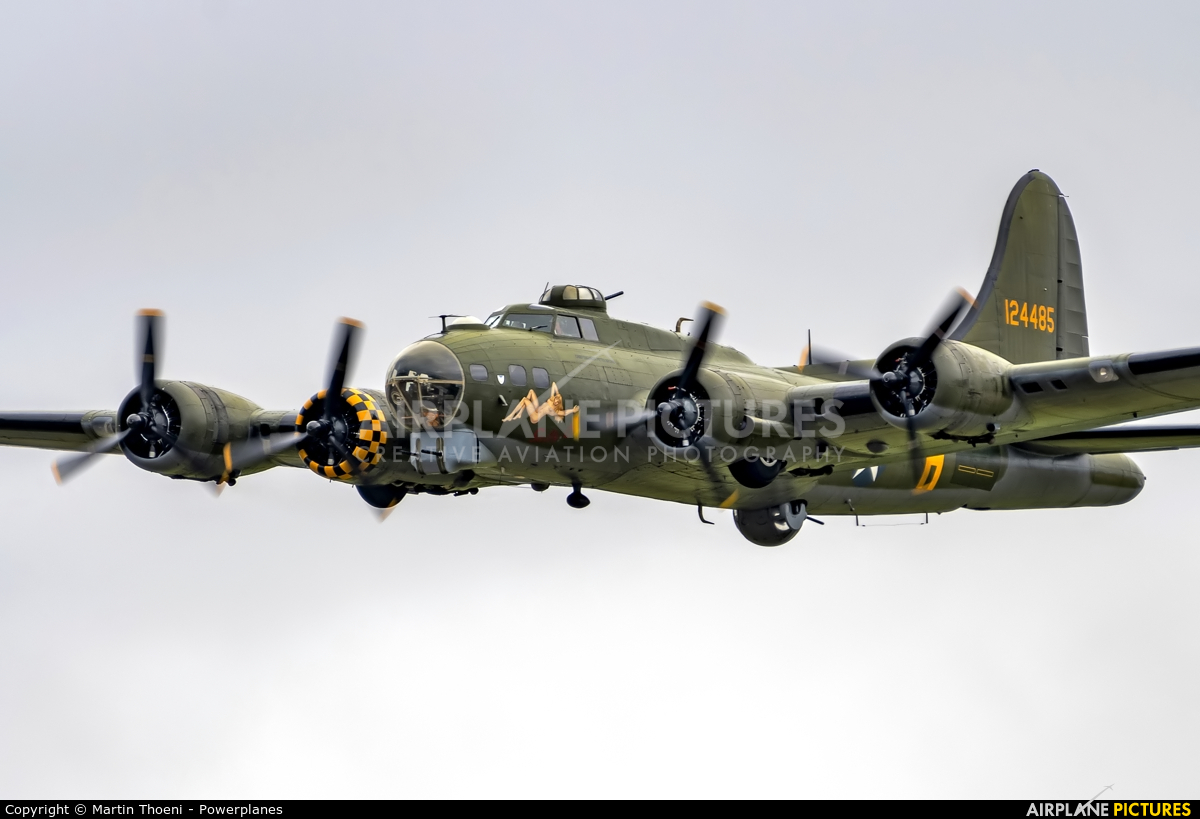 B17 Preservation G-BEDF aircraft at Fairford