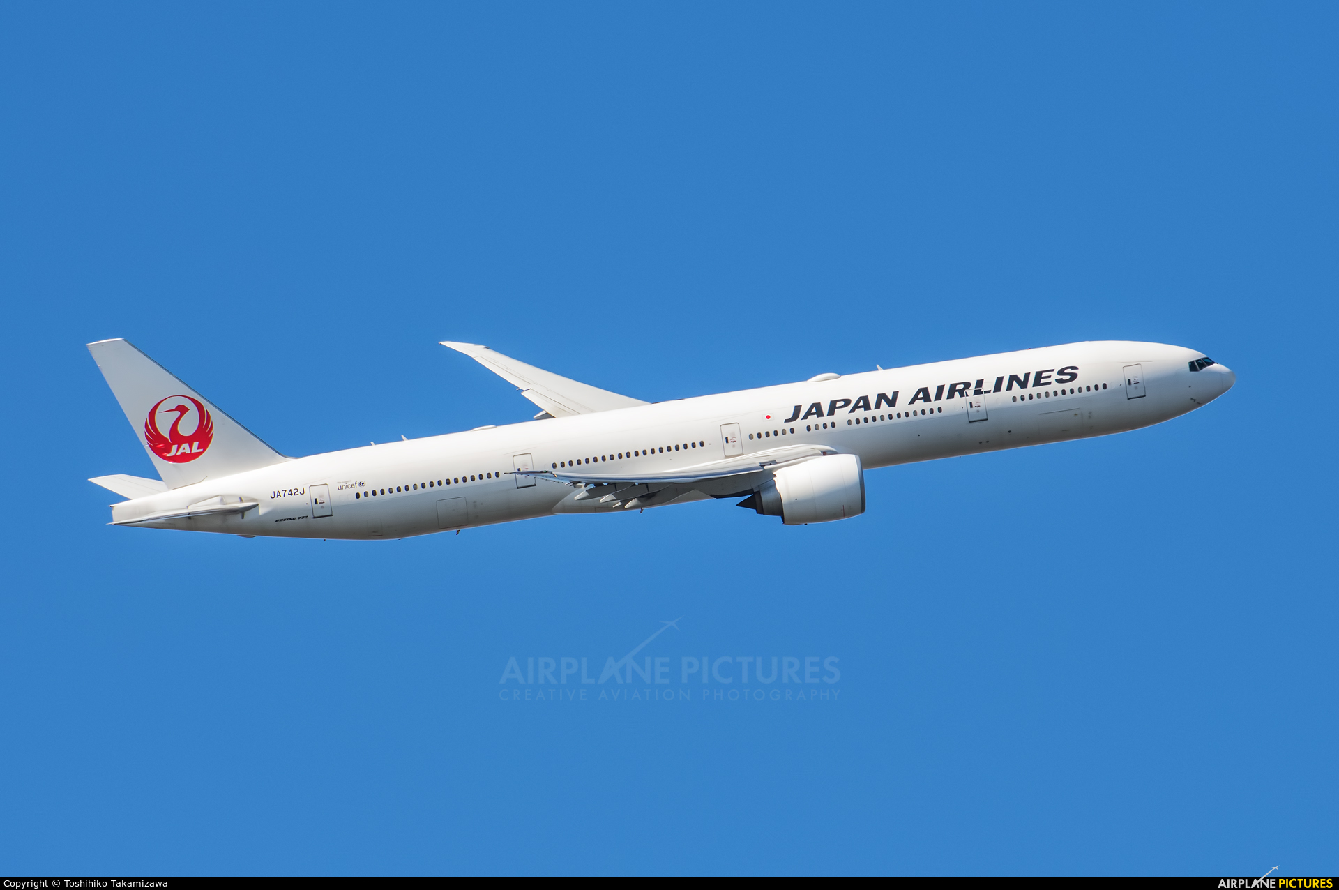 JAL - Japan Airlines JA742J aircraft at Tokyo - Haneda Intl