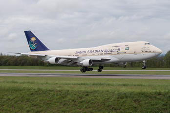 HZ-HM1A - Saudi Arabia - Royal Flight Boeing 747-300