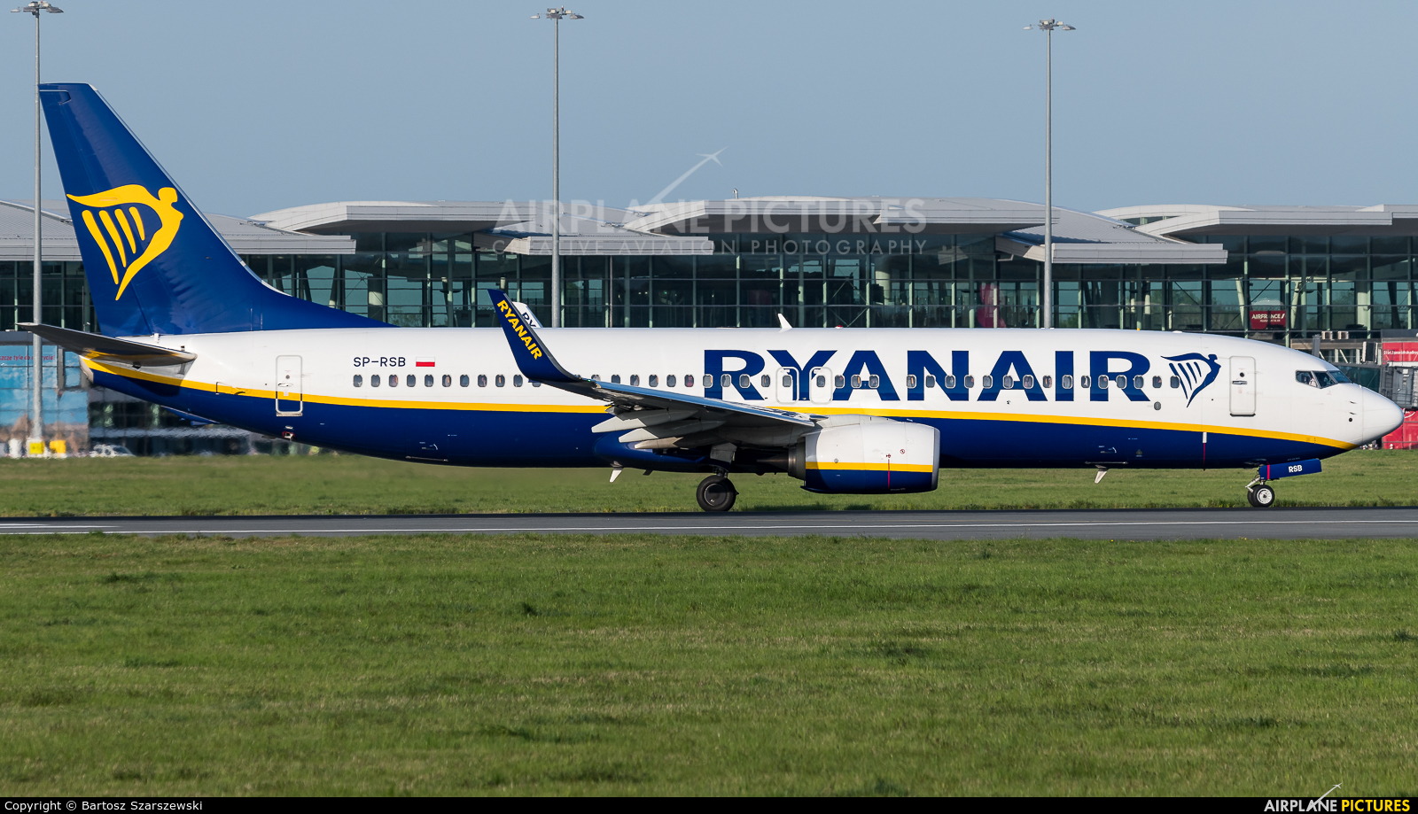 Ryanair SP-RSB aircraft at Wrocław - Copernicus