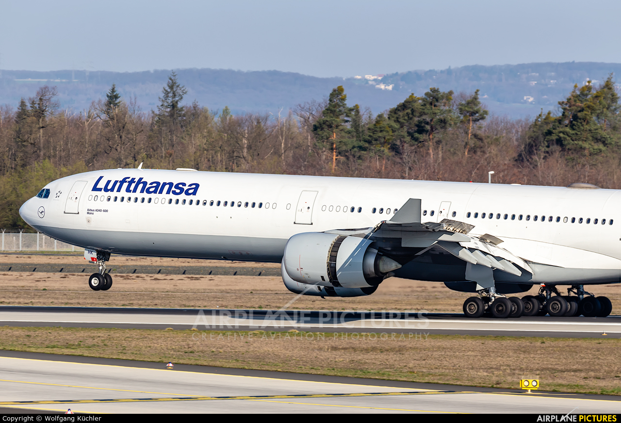 Lufthansa D-AIHK aircraft at Frankfurt