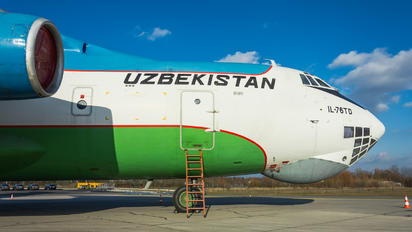 UK-76426 - Uzbekistan Air Force Ilyushin Il-76 (all models)