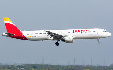 EC-JGS - Iberia Airbus A321