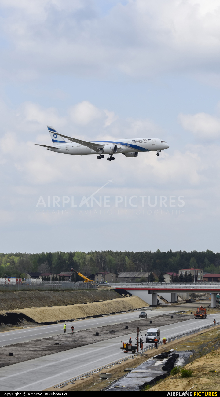 El Al Israel Airlines 4X-EDH aircraft at Katowice - Pyrzowice